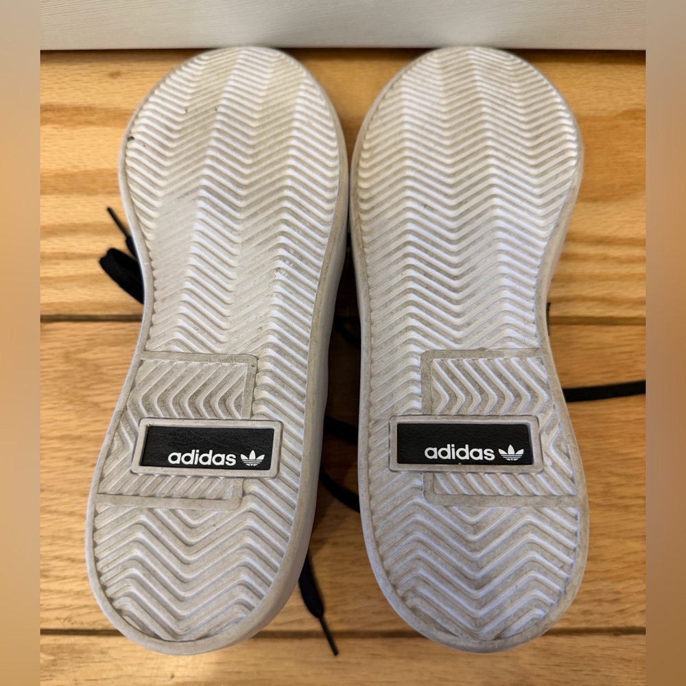 Adidas x Marimekko Sneakers - Picture 5 of 9